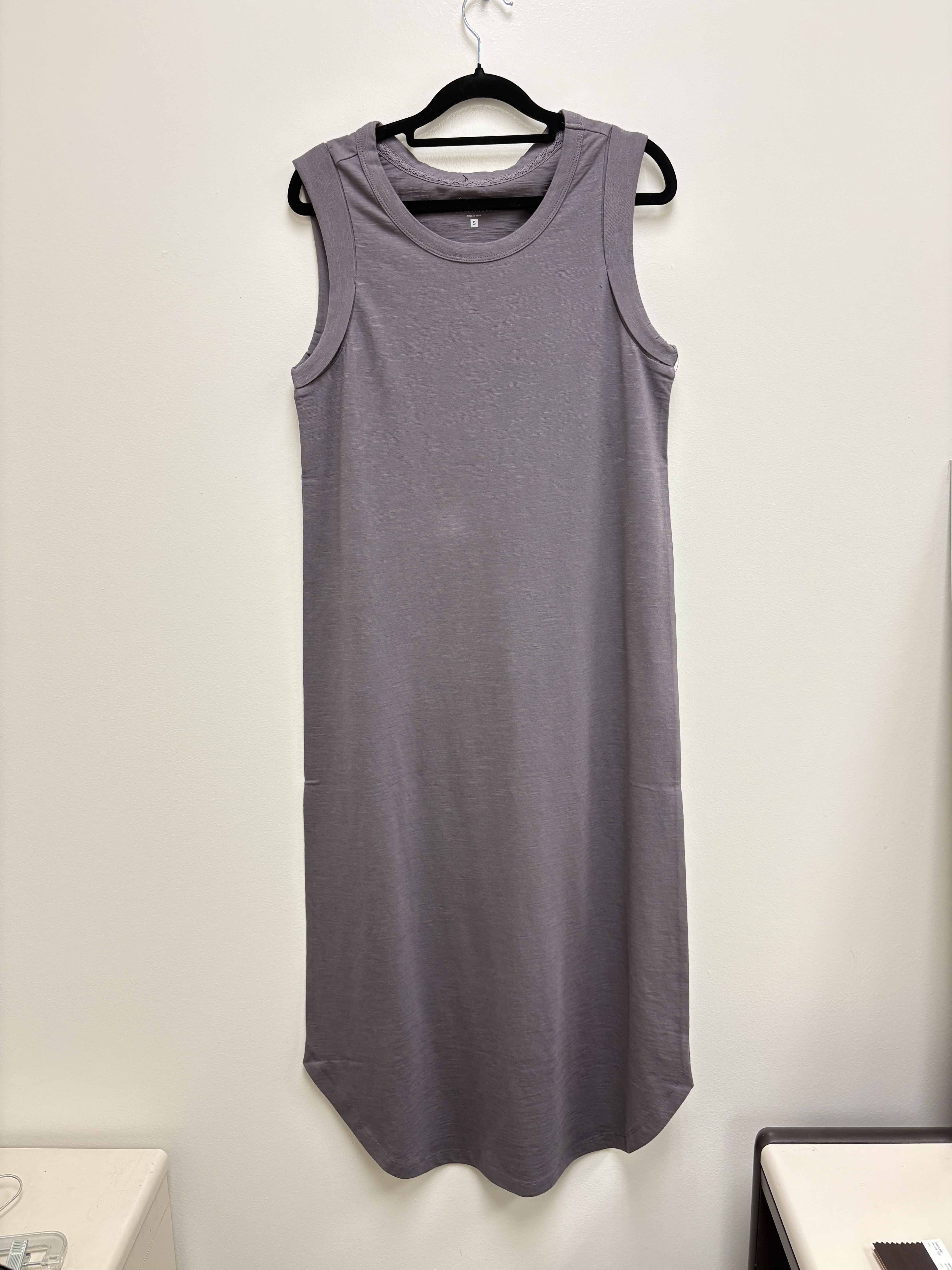 Before: original garment needing neckline editing